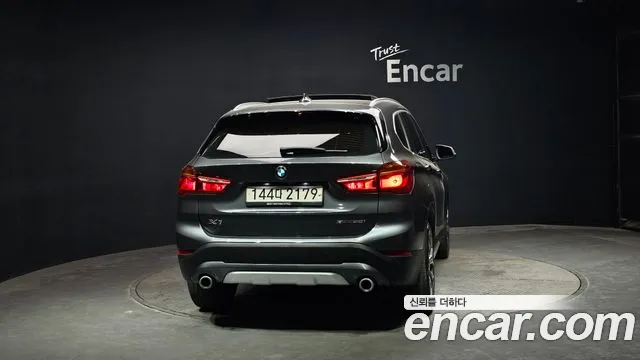 BMW X1 — Фото автомобиля 4