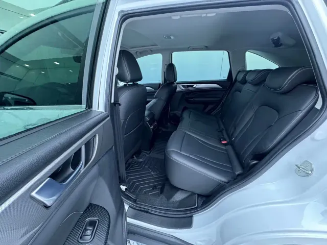 Haval M6 — Фото автомобиля 13