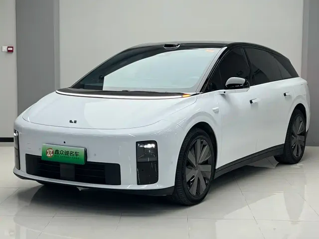 Li Auto i6 — Фото автомобиля 3