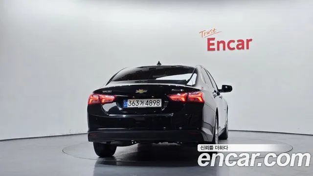 Chevrolet Malibu — Фото автомобиля 4