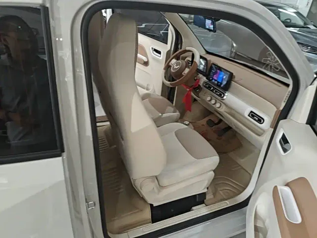 Wuling Hongguang Mini EV — Фото автомобиля 24
