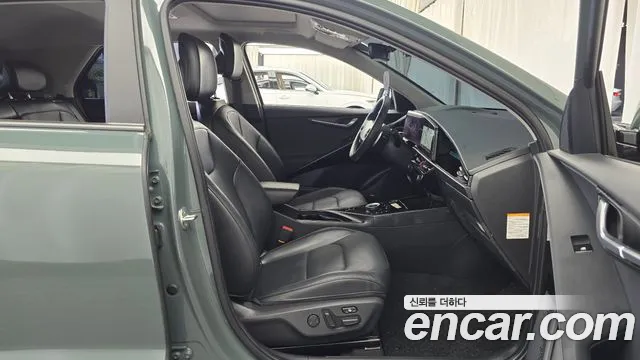 Kia Niro The All New — Фото автомобиля 16