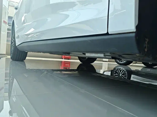 BYD Qin L — Фото автомобиля 20