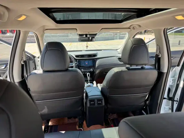 Nissan X-Trail — Фото автомобиля 19
