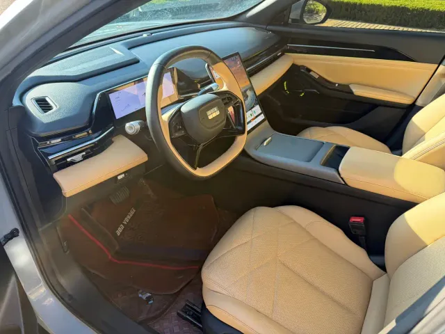 Geely Galaxy L6 — Фото автомобиля 9