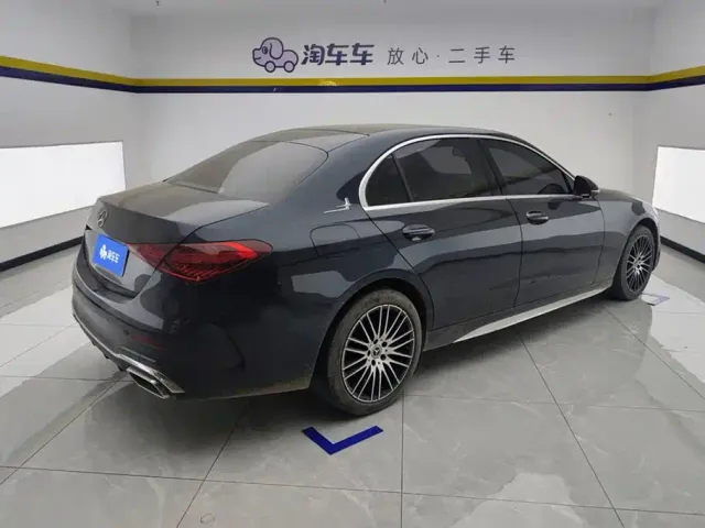 Mercedes-Benz C-Class — Фото автомобиля 3