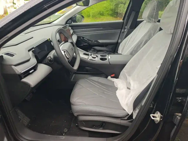 Geely Galaxy L6 — Фото автомобиля 14