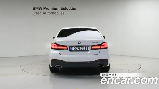 BMW 5-Series — Фото автомобиля 4
