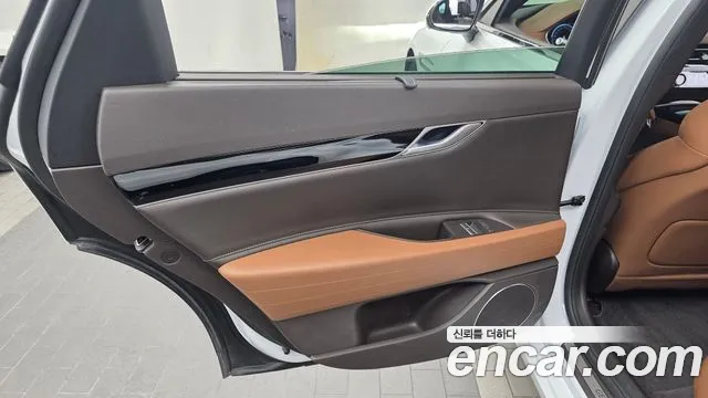 Genesis G80 Бензин 2.5 турбо 2WD — Фото автомобиля 20