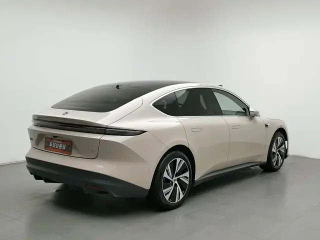 Nio ET5 — Фото автомобиля 2