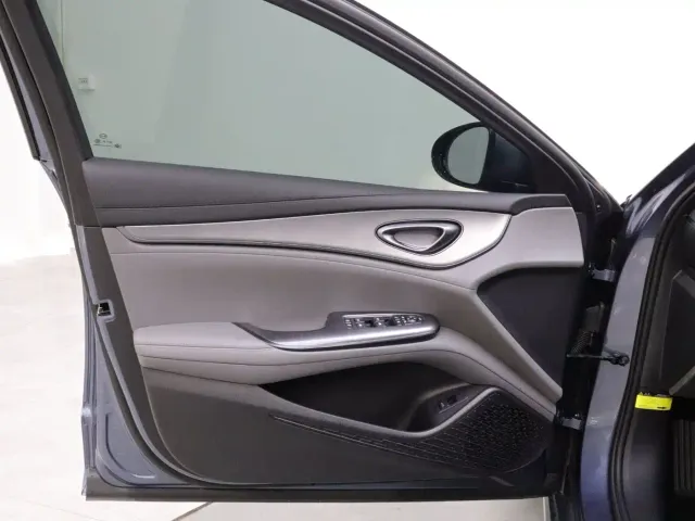 BYD Seal 07 DM-i — Фото автомобиля 10
