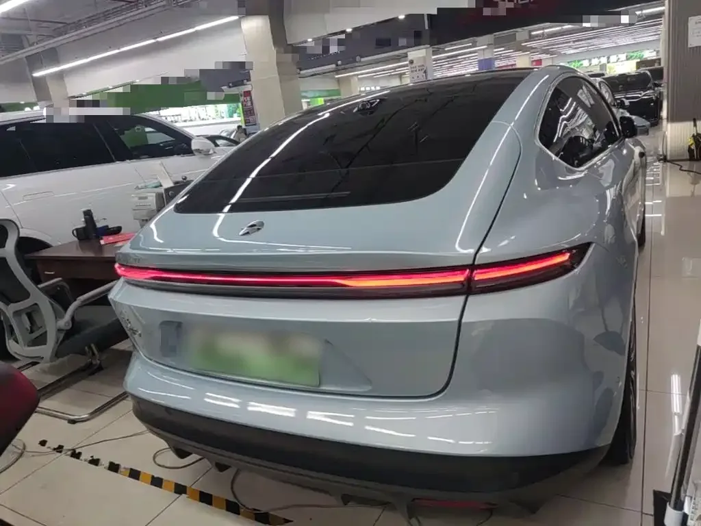 NIO NIO ET5 2022 75kWh — Фото автомобиля 5