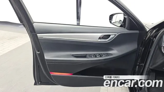 Hyundai Grandeur New — Фото автомобиля 13
