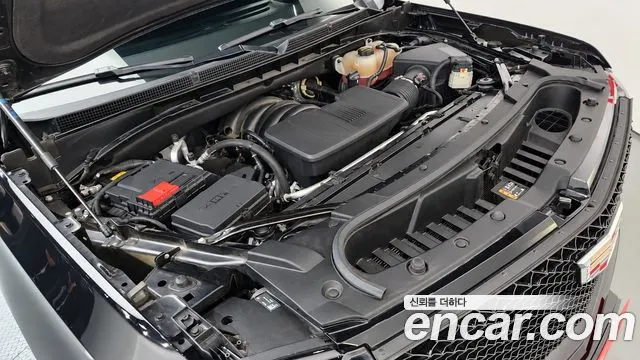 Cadillac Escalade Generation 5 — Фото автомобиля 6