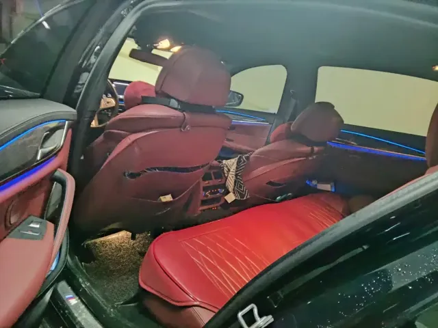 BMW 5 Series — Фото автомобиля 5