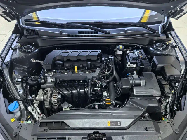 Hyundai Elantra — Фото автомобиля 21