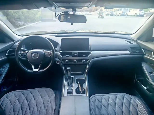 Honda Accord — Фото автомобиля 7