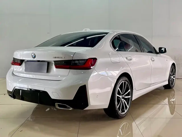 BMW 3 Series — Фото автомобиля 6