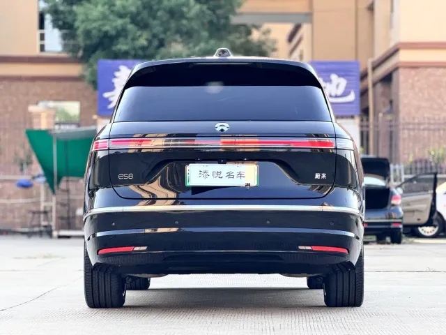 Nio ES8 — Фото автомобиля 6