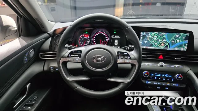 Hyundai AVANTE Avante (CN7) — Фото автомобиля 13