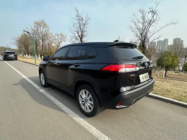Toyota Corolla Cross — Фото автомобиля 7