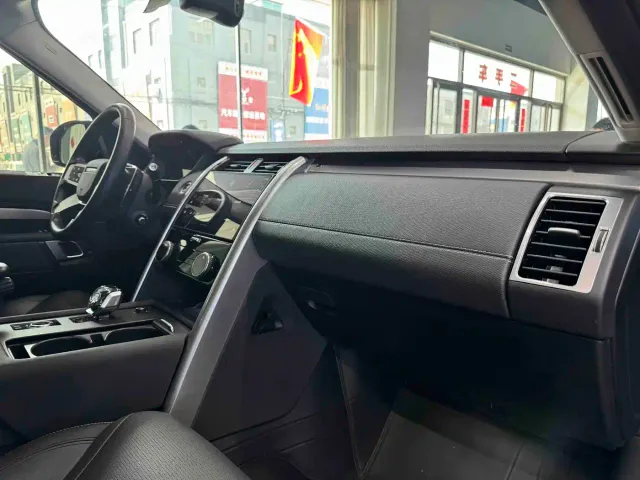 Land Rover Discovery — Фото автомобиля 7