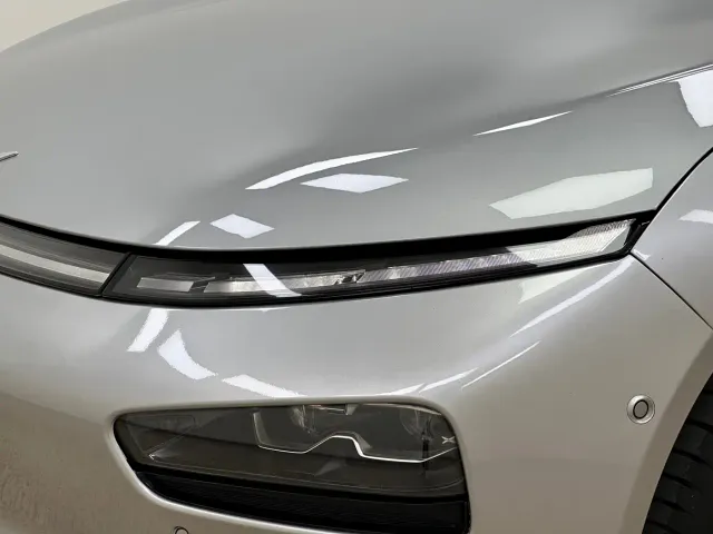 Xpeng P7 — Фото автомобиля 8
