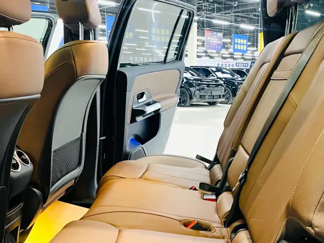 Mercedes-Benz GLB-Class — Фото автомобиля 13