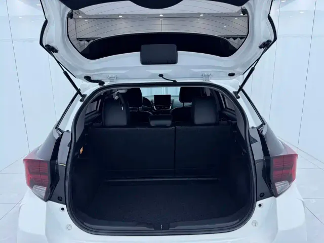 Toyota YARiS L Zhi Xuan — Фото автомобиля 16