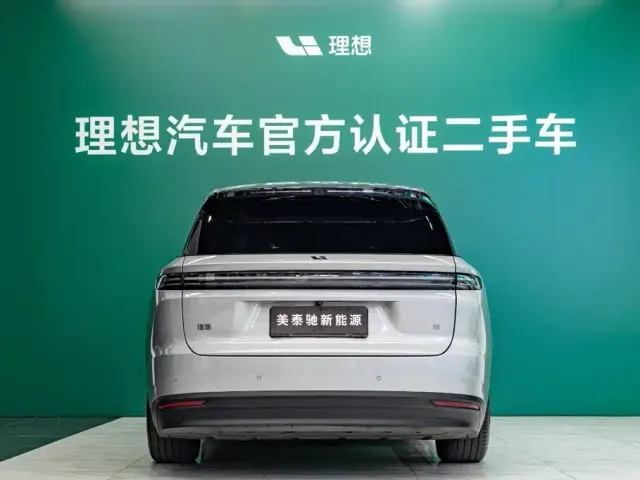 Li Auto Li i8 2025 Standard Edition — Фото автомобиля 3
