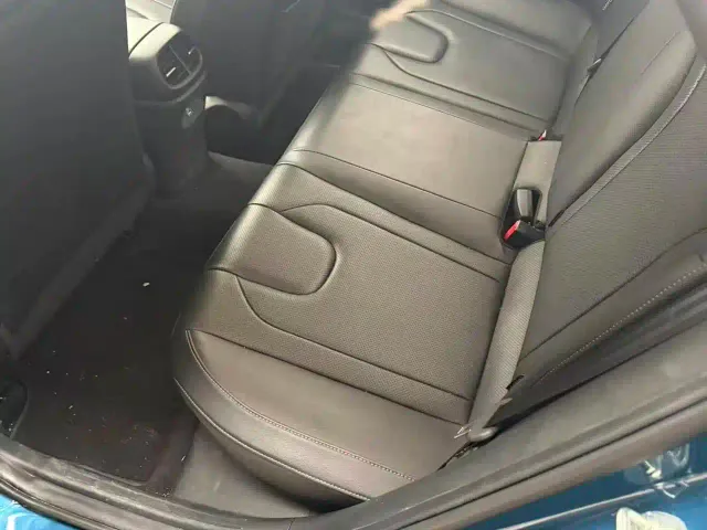 Hyundai Elantra — Фото автомобиля 6