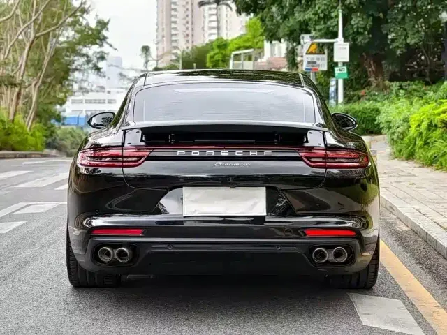 Porsche Panamera — Фото автомобиля 7