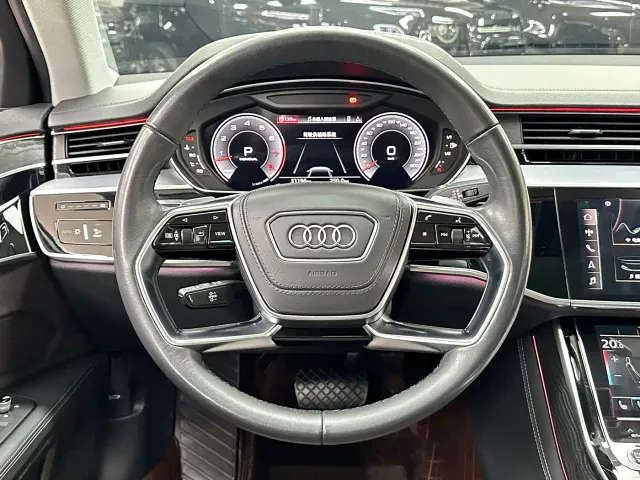 Audi A8 — Фото автомобиля 19