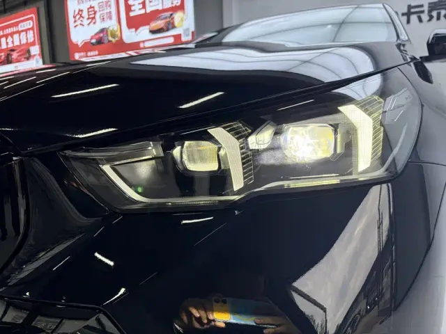 BMW 5 Series — Фото автомобиля 13