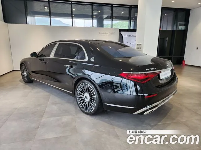 Mercedes-Benz S-Class — Фото автомобиля 3