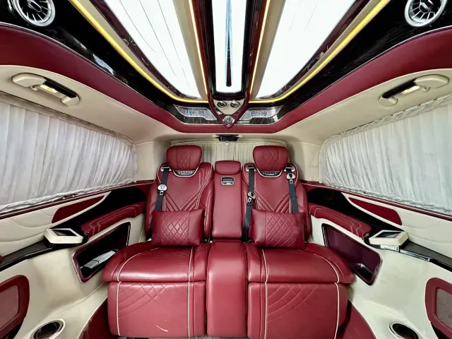 Mercedes-Benz V-Class — Фото автомобиля 13
