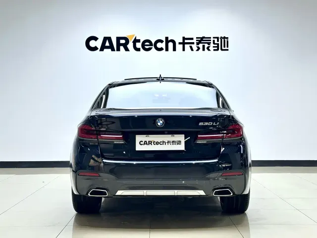 BMW 5 Series — Фото автомобиля 5