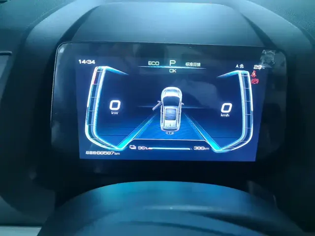 BYD Yuan Pro — Фото автомобиля 11