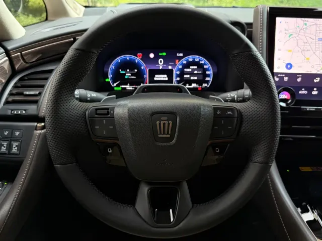 Toyota Vellfire — Фото автомобиля 13