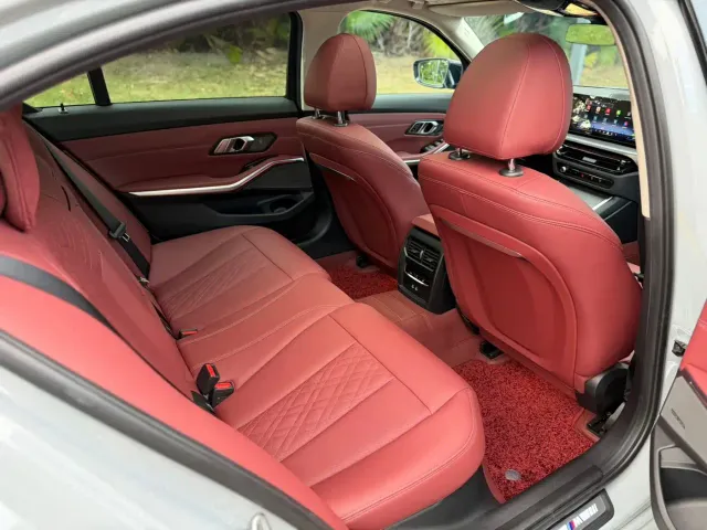 BMW 3 Series — Фото автомобиля 7