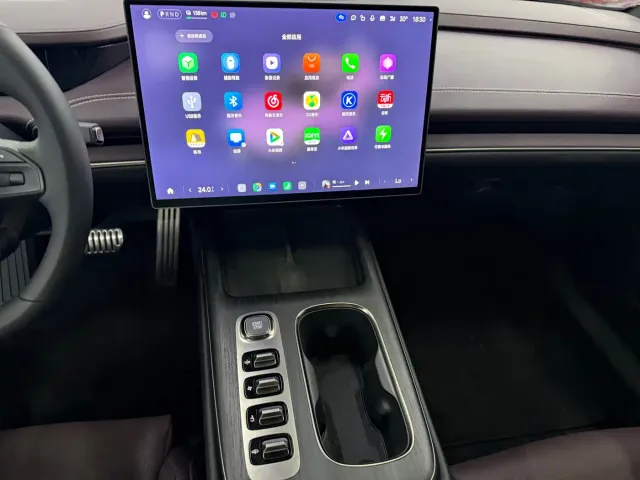 Xiaomi SU7 — Фото автомобиля 6
