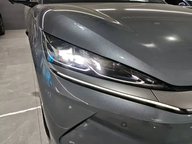 BYD Qin L — Фото автомобиля 10