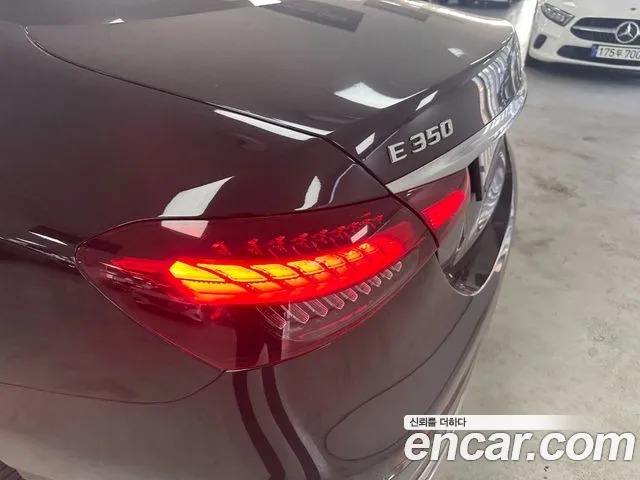 Mercedes-Benz E-Class E-класс W213 E350 4MATIC Exclusive — Фото автомобиля 18