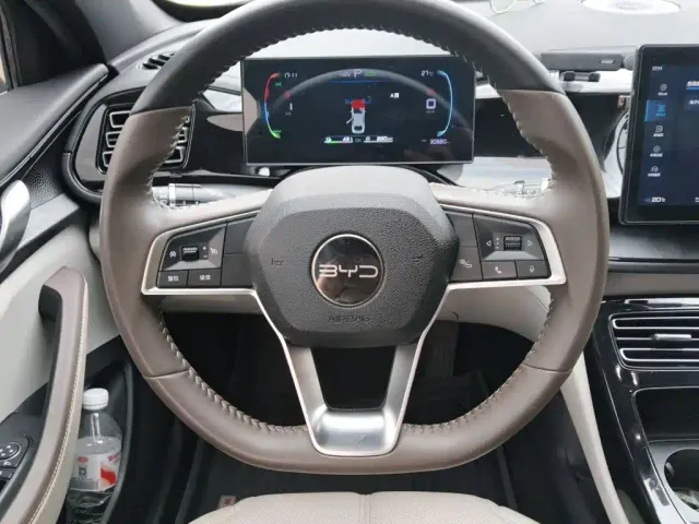 BYD Qin PLUS — Фото автомобиля 12