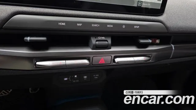Kia EV3 Long Range 2WD — Фото автомобиля 7