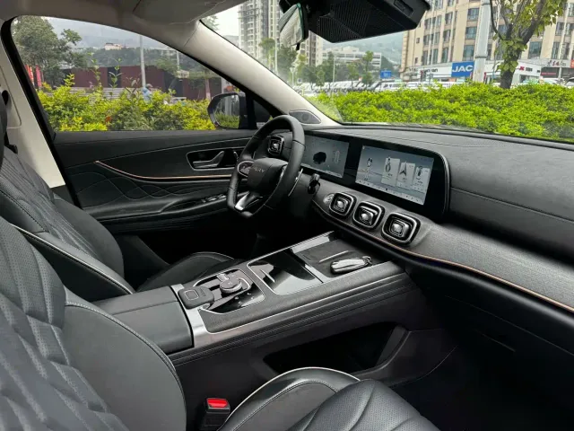 Chery Tiggo 9 — Фото автомобиля 12
