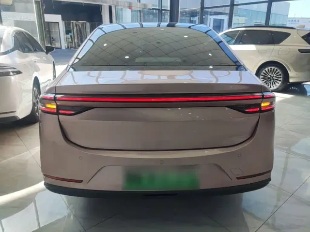 GAC Aion S Plus — Фото автомобиля 5
