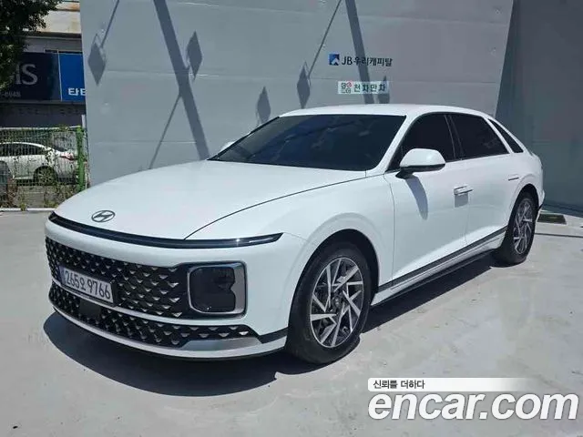 Фотография автомобиля — Hyundai Grandeur GN7