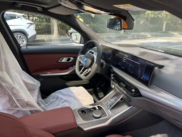 BMW 3 Series — Фото автомобиля 12