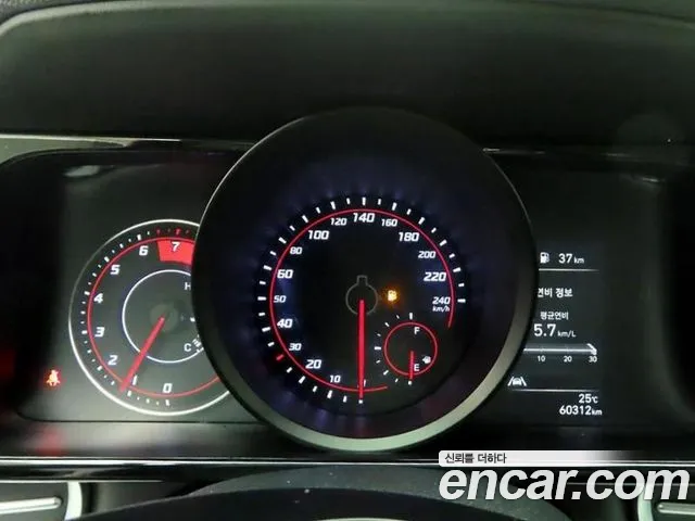Hyundai Avante CN7 — Фото автомобиля 6